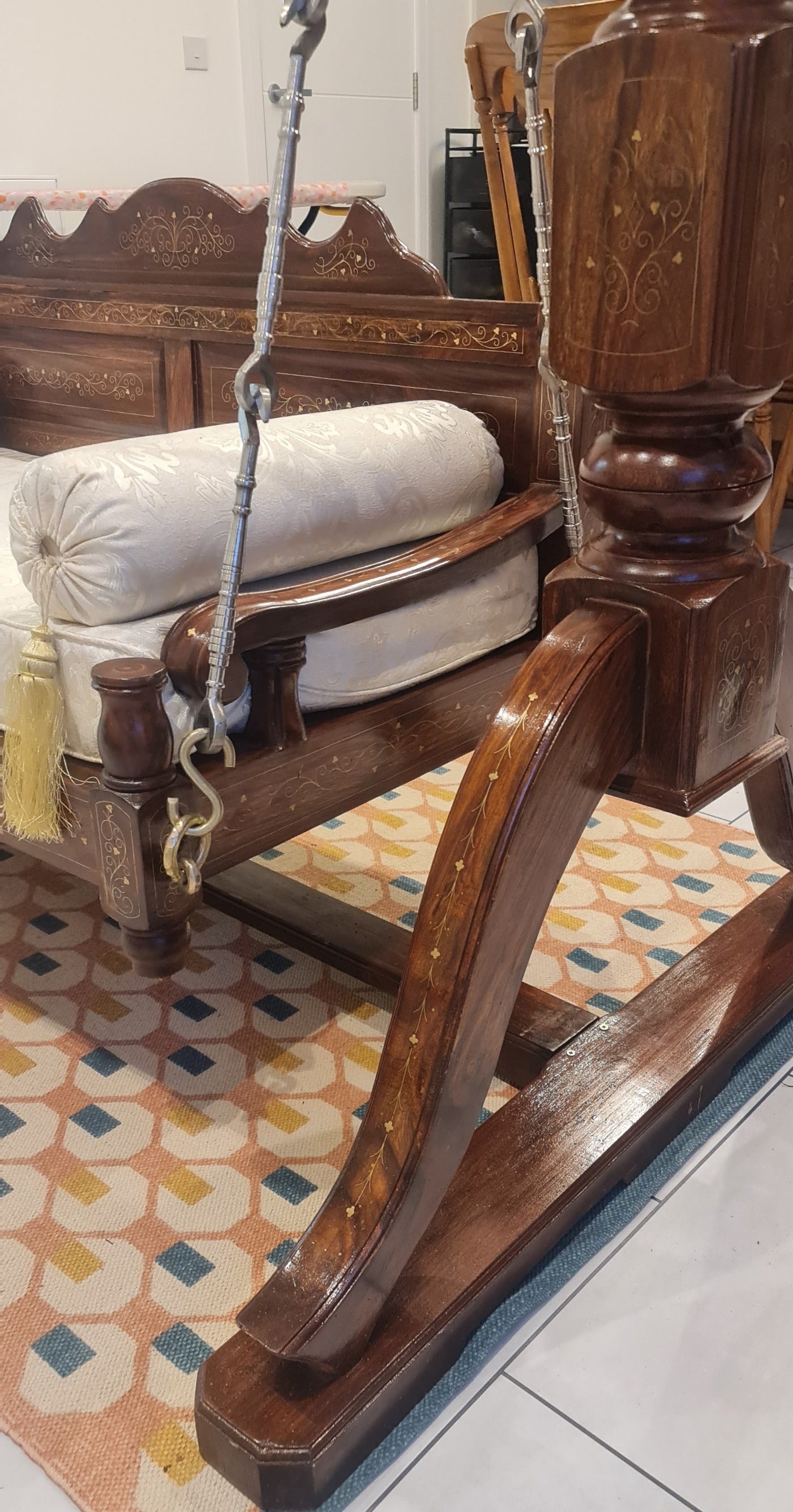 Jhoola Brass 2 Seater Jhoola image 3