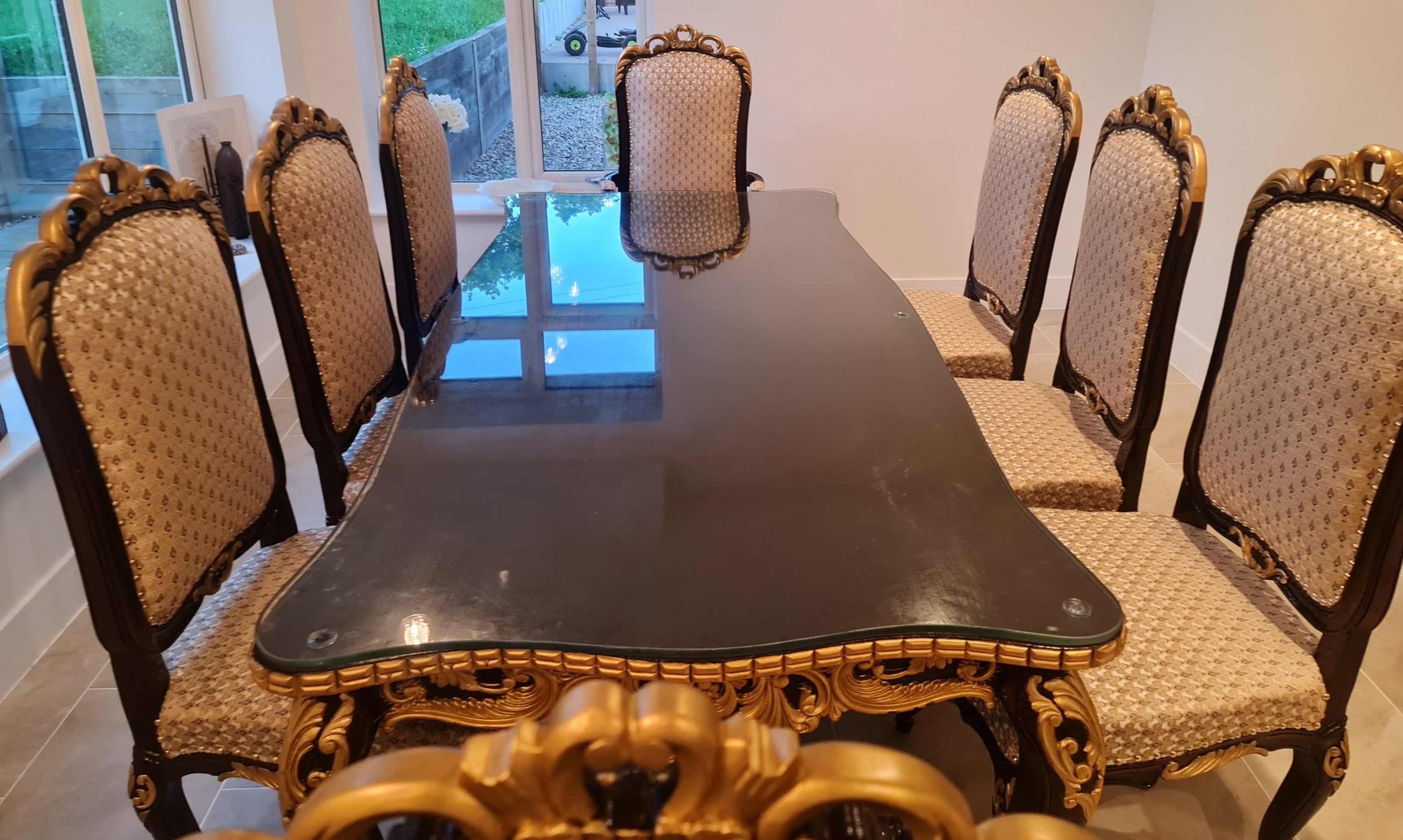 IMAN Dining Set image 1