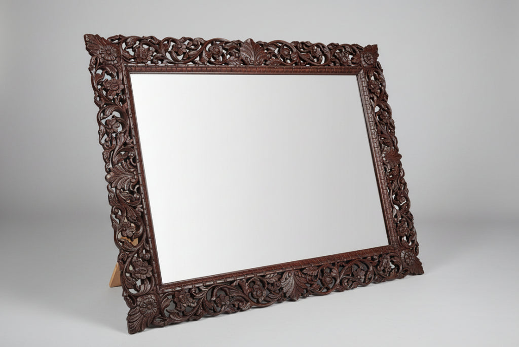 NOR CUTWORK Mirror image 0
